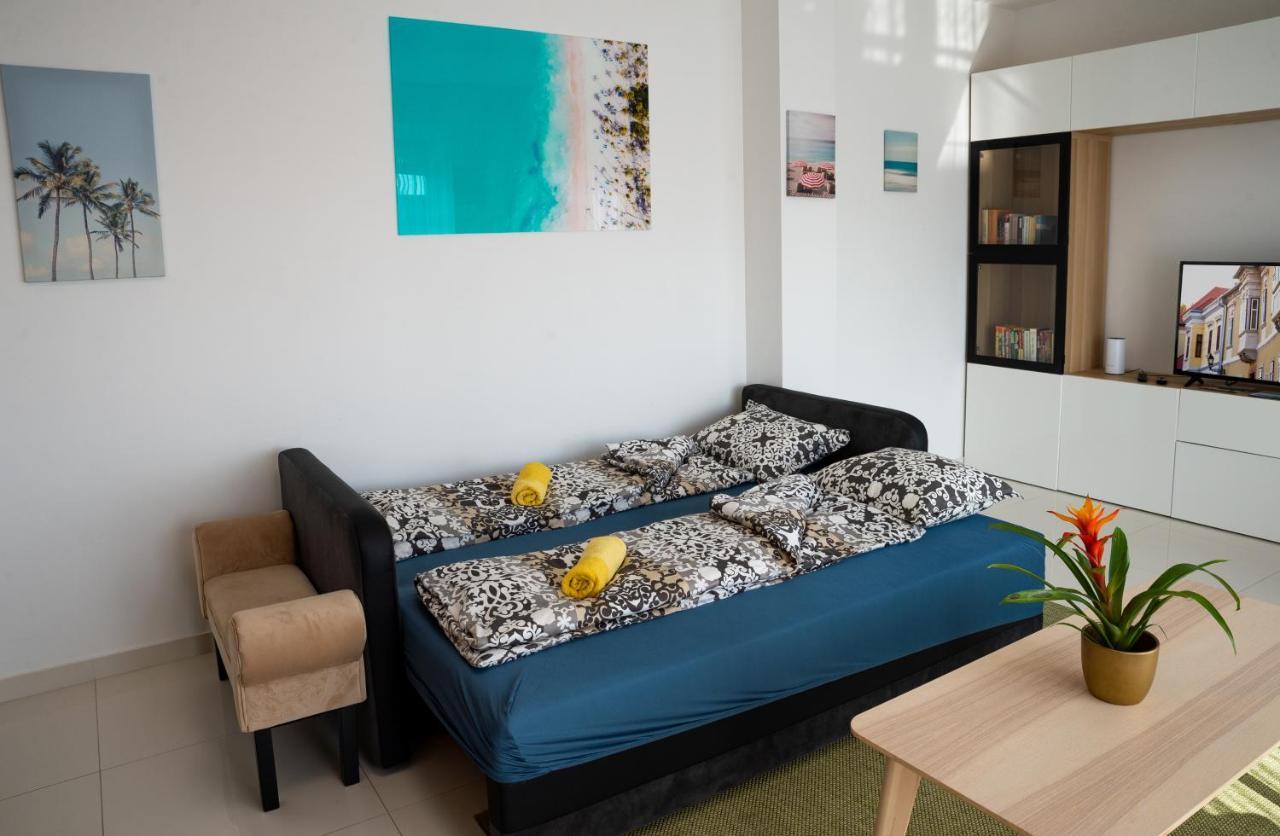 Sunshine Apartman With Free Parking 杰尔 外观 照片